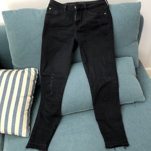 Black denim skinny ankle jean from Zara